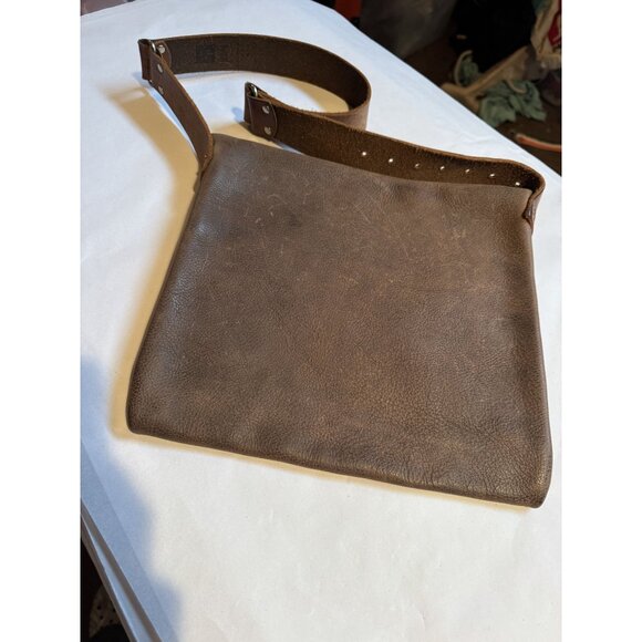 Leather & Cowhide Shoulder Bag With Rustic Country Engraving On Flap For Western - Picture 12 of 16